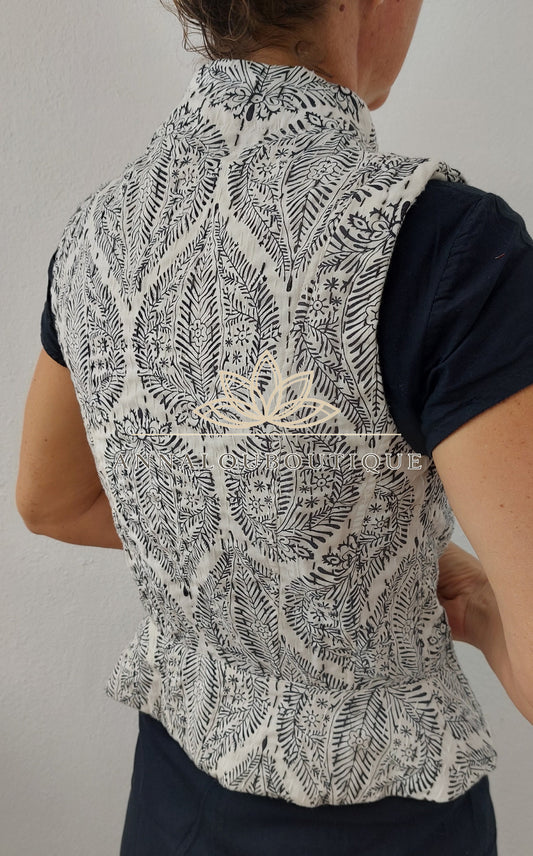 Gilet ajusté en coton à brandebourgs noirs
