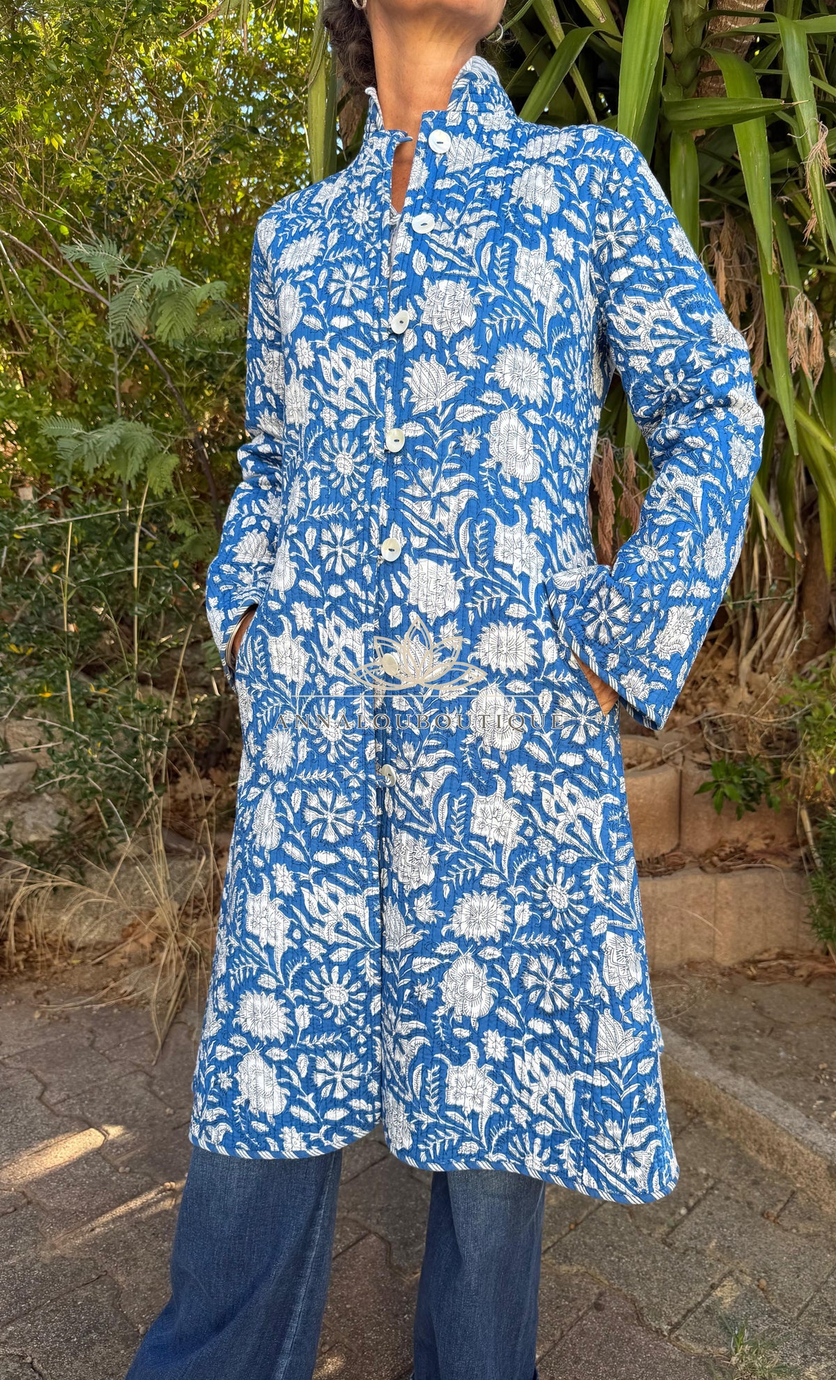 Manteau redingote matelassé bleu fleuri