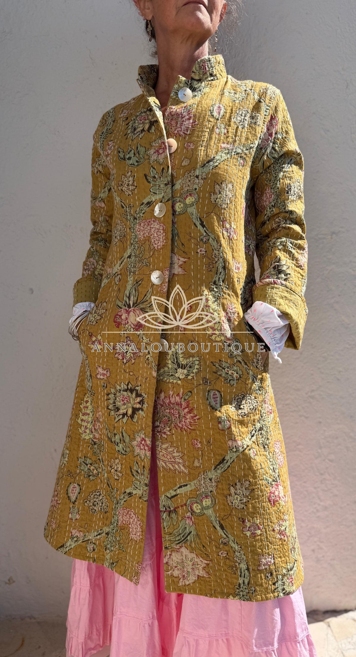 Manteau redingote en coton à hortensias roses