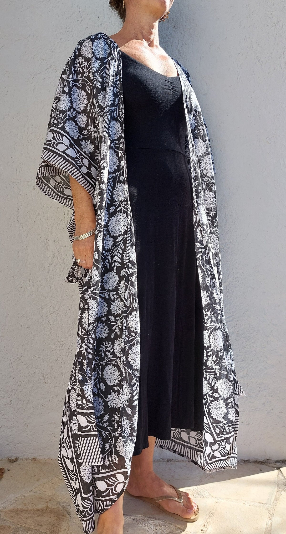 Kimono long de plage en coton fleuri avec ceinture