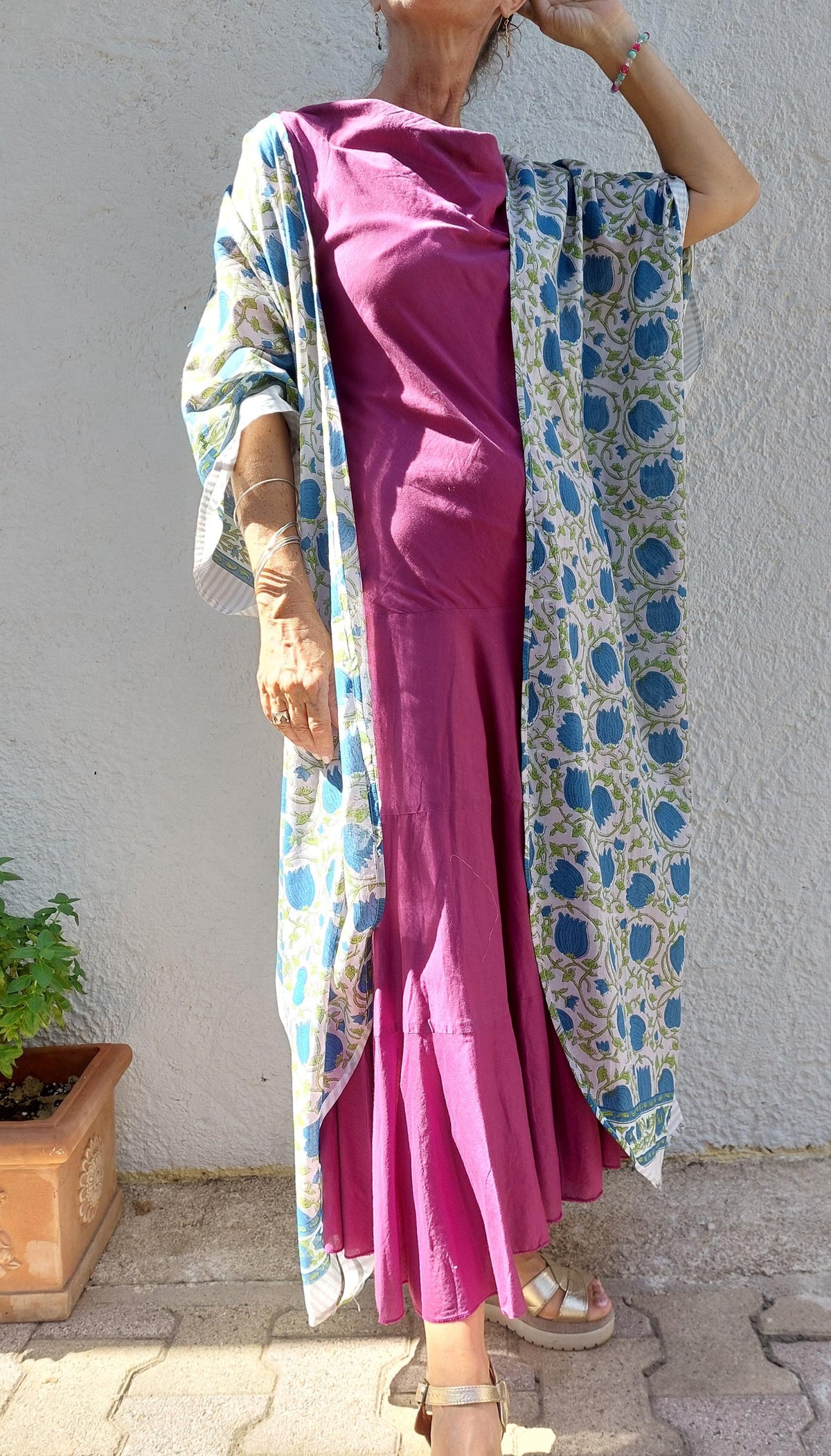 Kimono de plage fleuri en coton avec ceinture fine