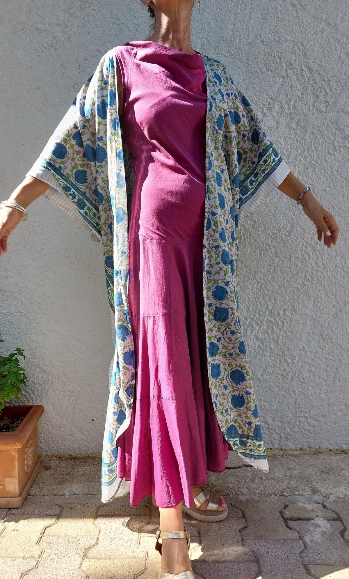 Kimono de plage fleuri en coton avec ceinture fine