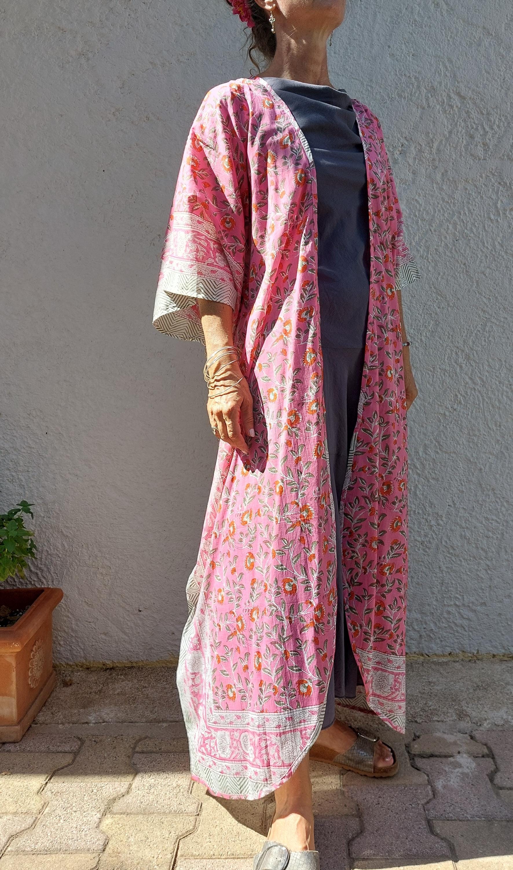 long kaftan-kimono in soft cotton, unique piece of bathrobe summer outfit, pink floral print, tiny long belt, hippie chic style