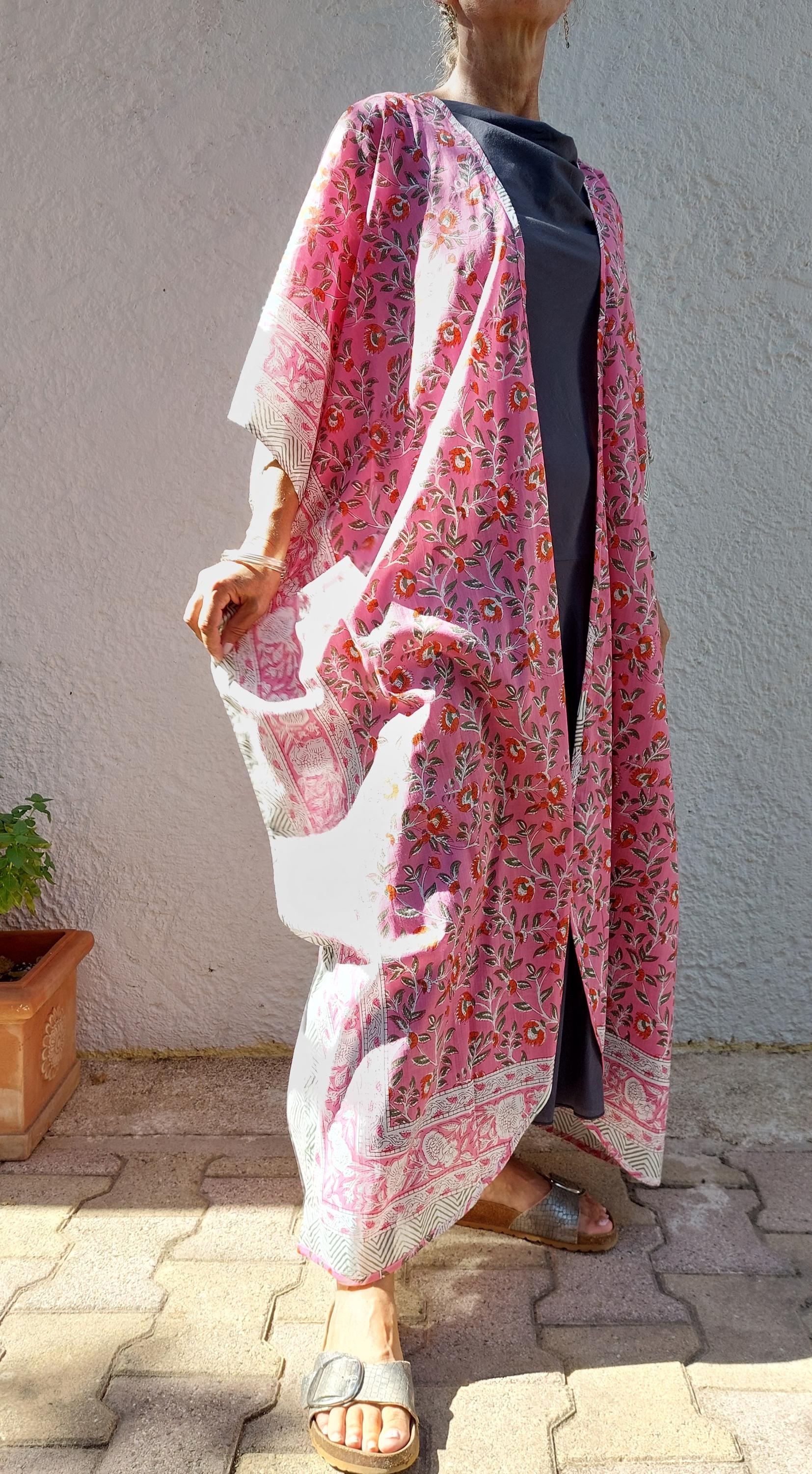 long kaftan-kimono in soft cotton, unique piece of bathrobe summer outfit, pink floral print, tiny long belt, hippie chic style
