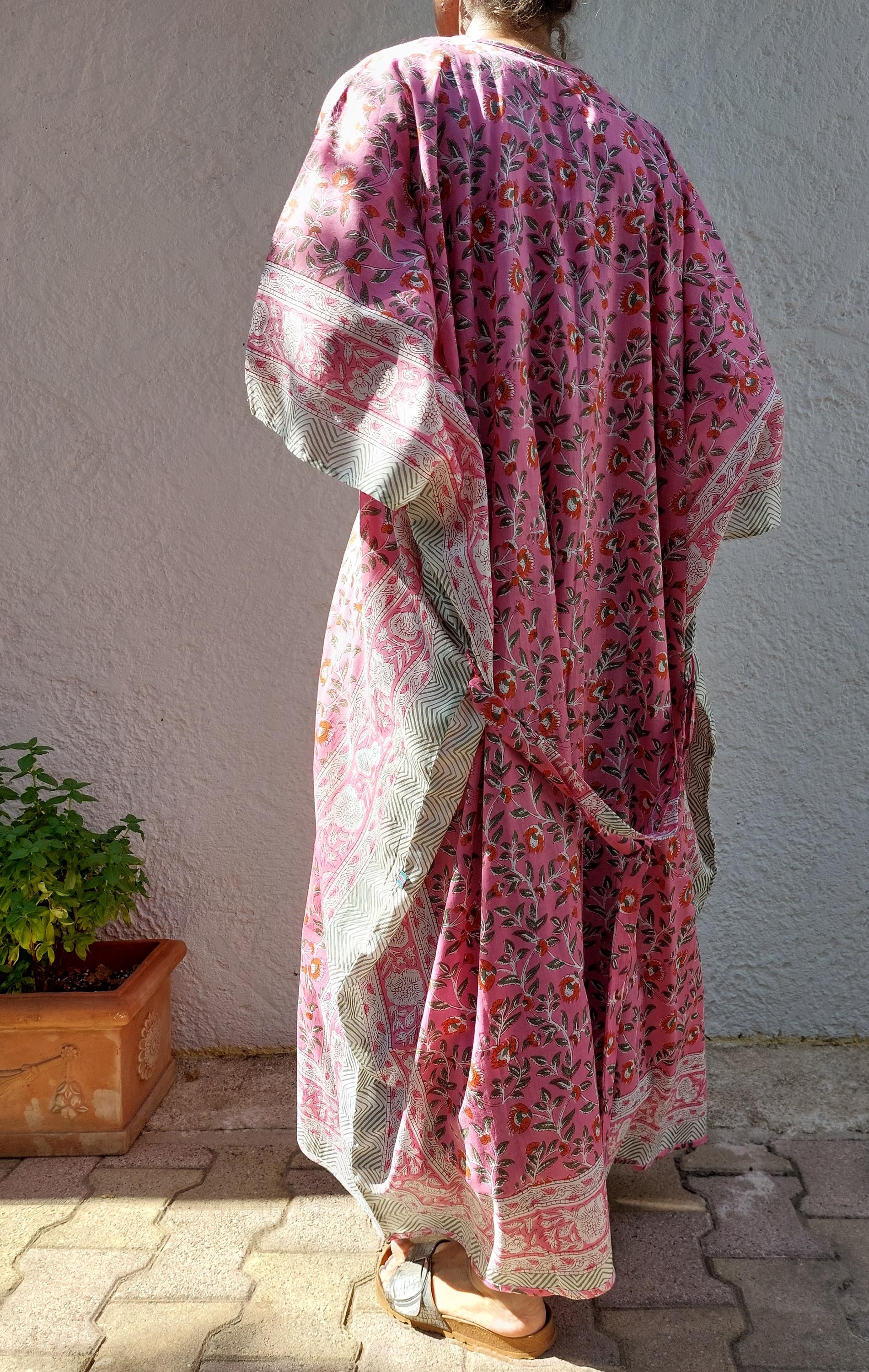 long kaftan-kimono in soft cotton, unique piece of bathrobe summer outfit, pink floral print, tiny long belt, hippie chic style