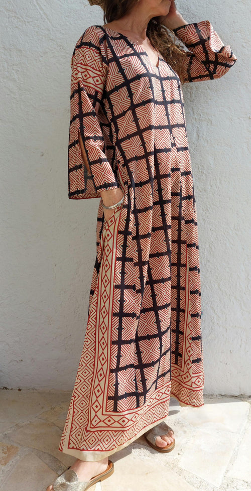 long kaftan in soft cotton, black and rusty geometric pattern