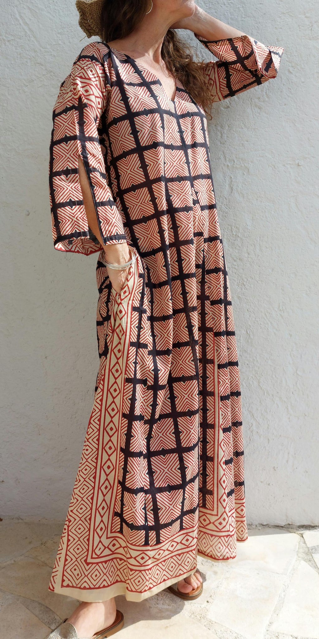 long kaftan in soft cotton, black and rusty geometric pattern