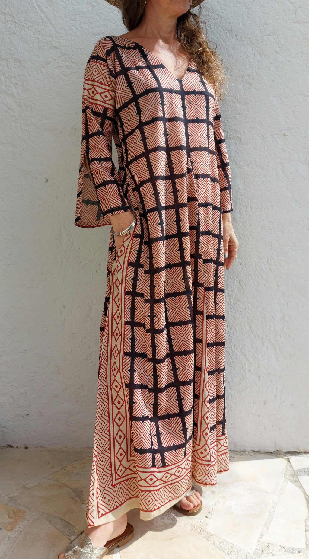 long kaftan in soft cotton, black and rusty geometric pattern