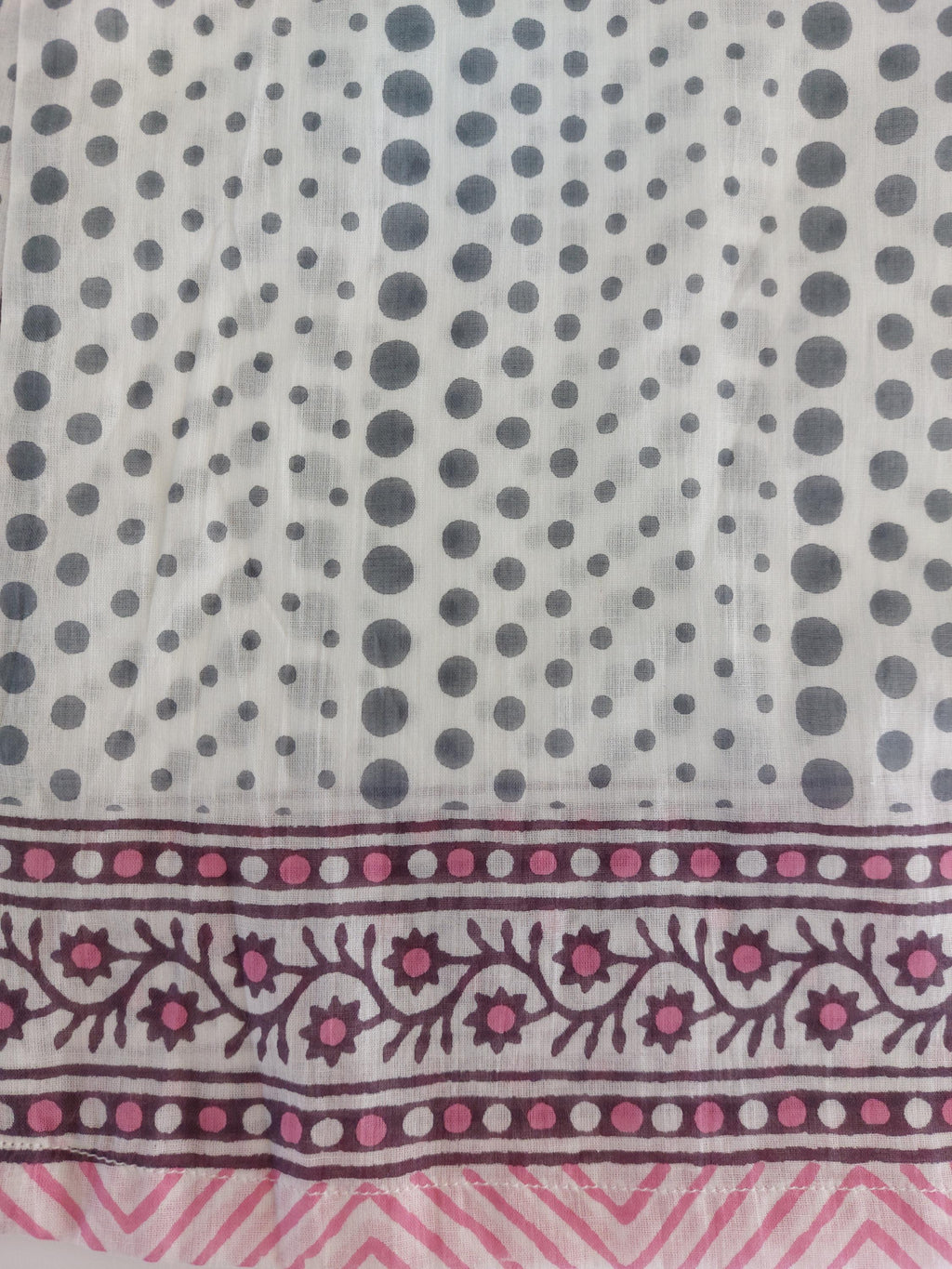 long kaftan in soft cotton, white-grey dots pattern