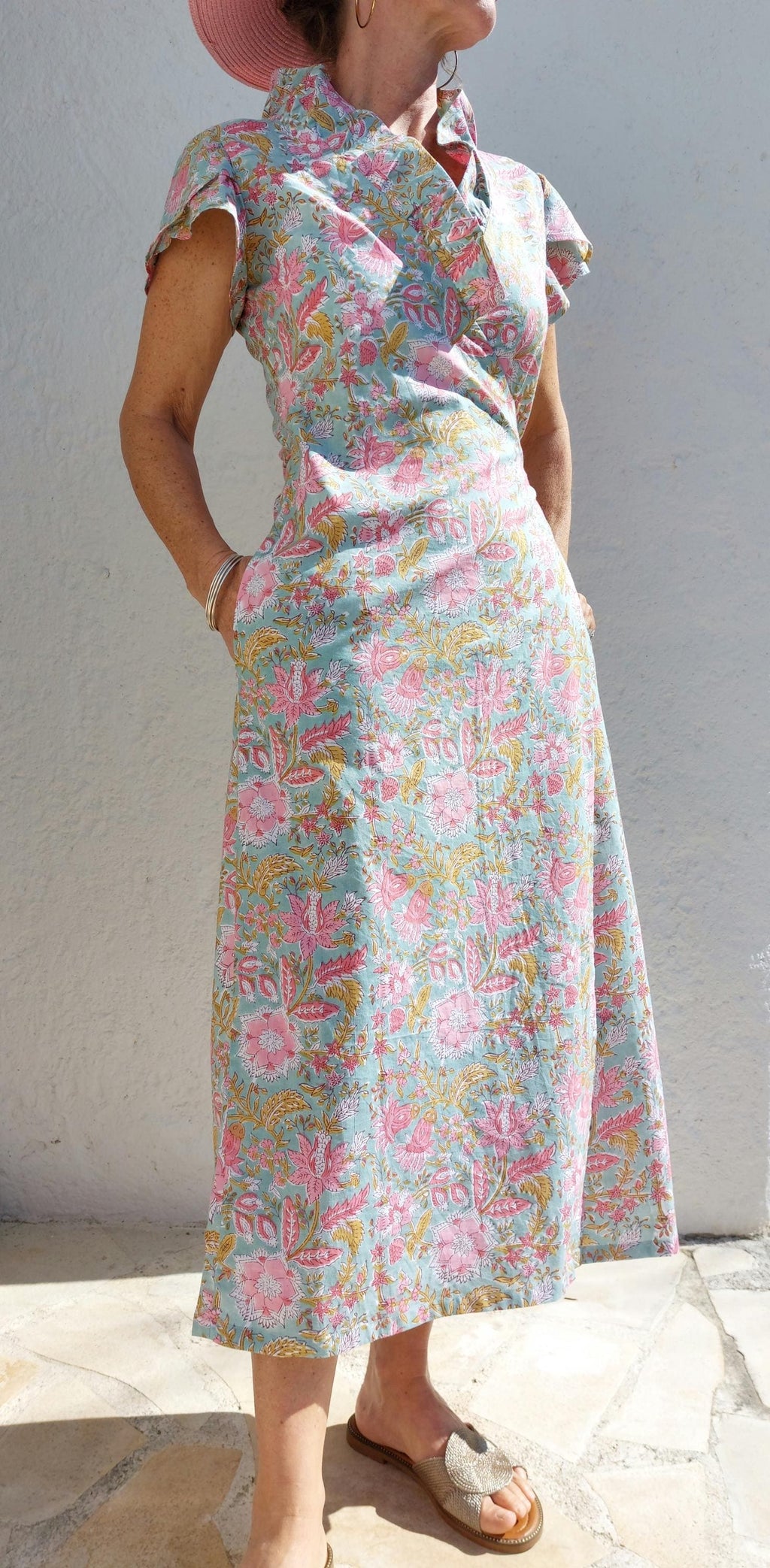 long dress in cotton handblock printed, wrap dress in multi pastel colors,ruffled collar, short sleeves, romantic colors, boheme chic outfit