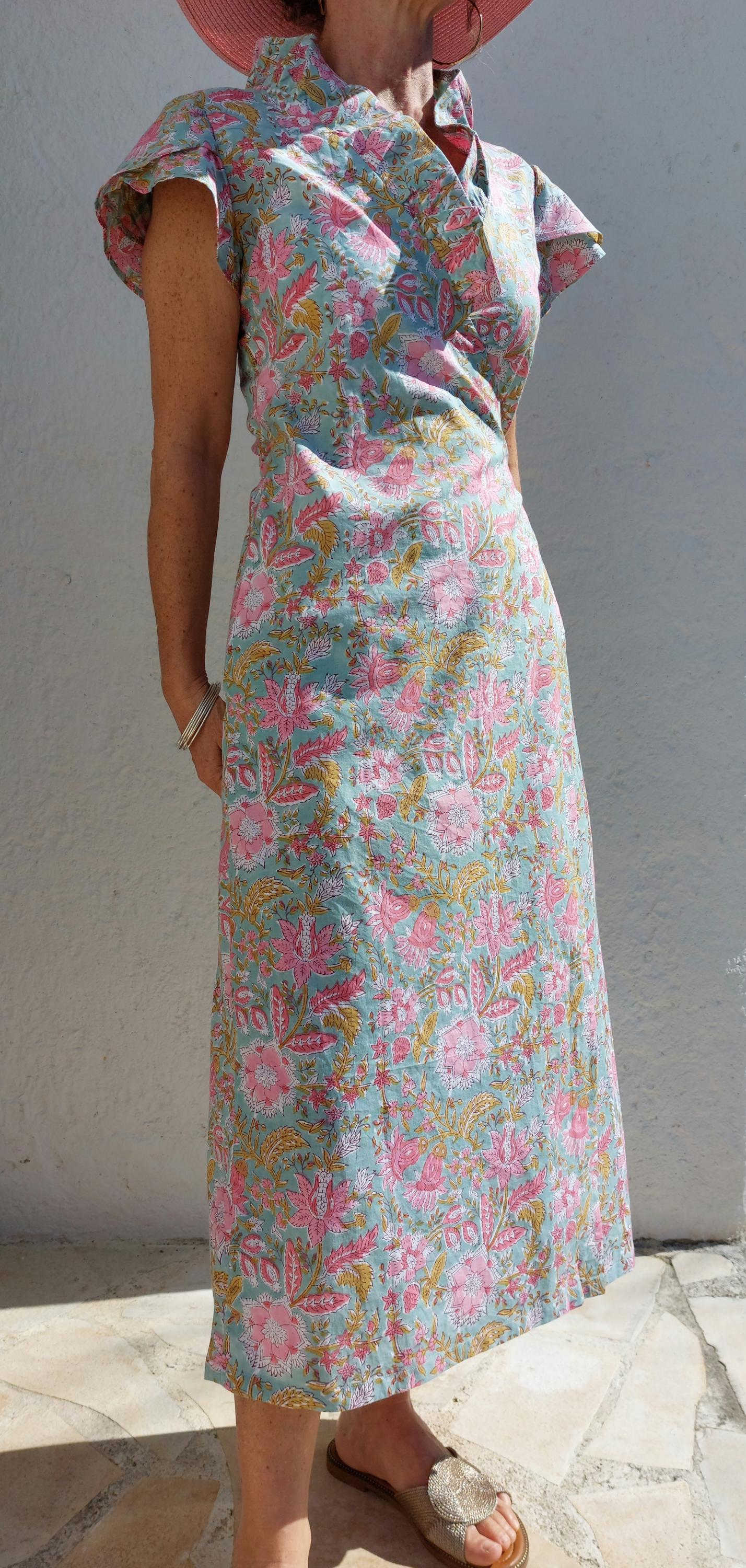 long dress in cotton handblock printed, wrap dress in multi pastel colors,ruffled collar, short sleeves, romantic colors, boheme chic outfit
