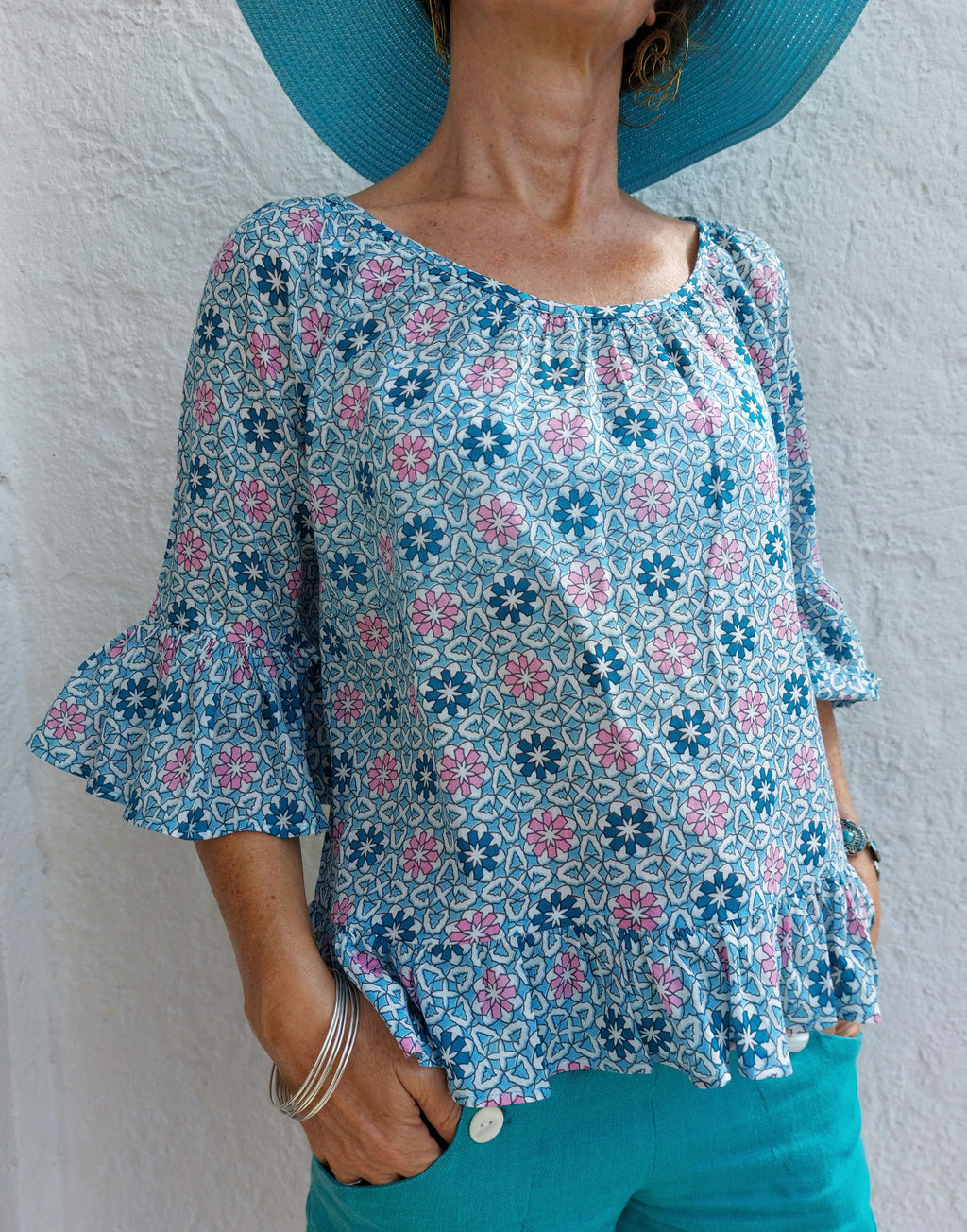 ruffles top in cotton,blue-pink mosaic pattern