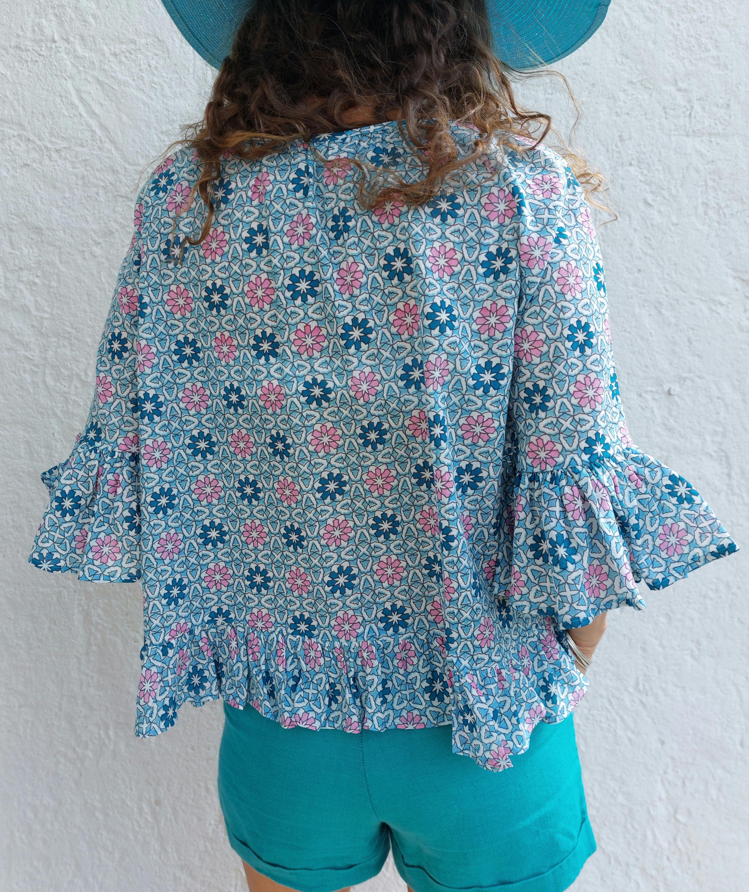 ruffles top in cotton,blue-pink mosaic pattern