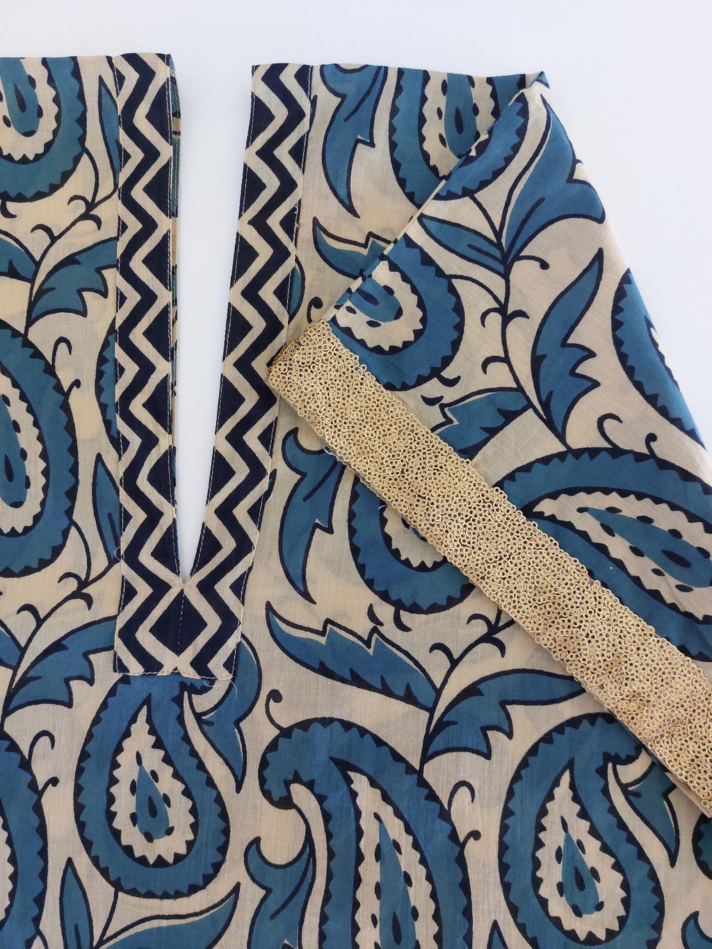 long caftan in soft cotton,one of a kind ponch,beige-blue paisley pattern,old gols sequins lace finishing on sleeves,summer outfit.