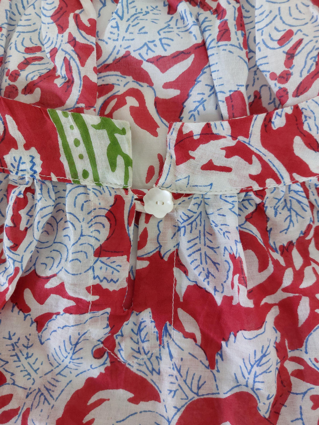 oversize tunic in soft cotton,red-green floral pattern