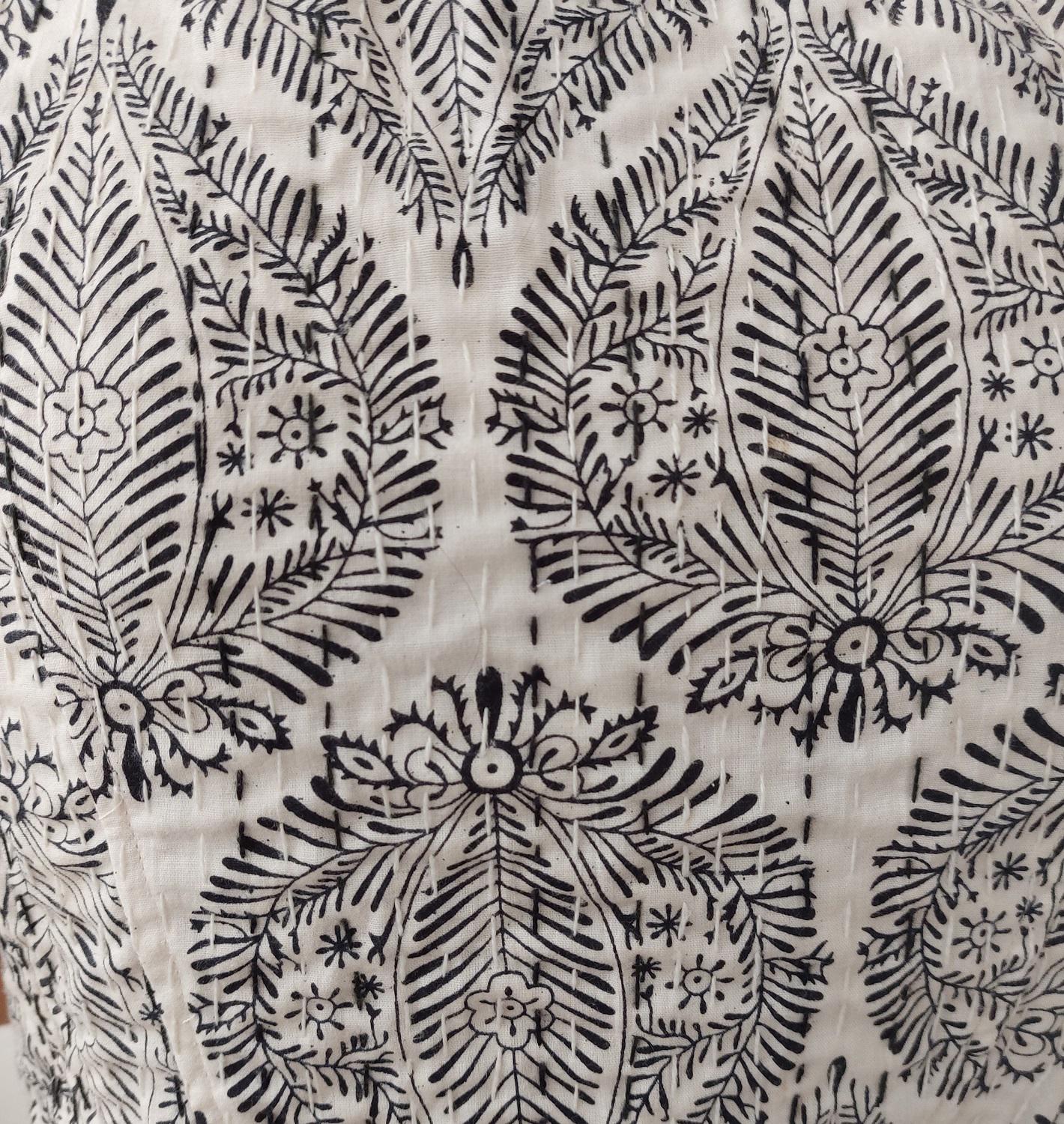 corset shape waistcoat in cotton,in the shades of black & white,diamond pattern,black brandeburg,fitted shape,hippie chic outfit