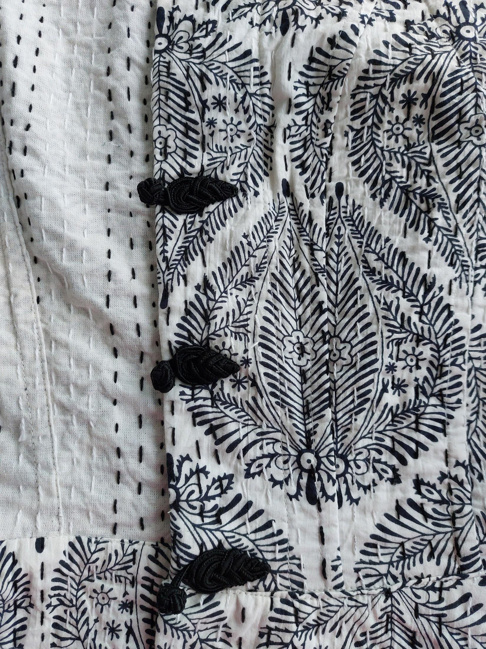 corset shape waistcoat in cotton,in the shades of black & white,diamond pattern,black brandeburg,fitted shape,hippie chic outfit