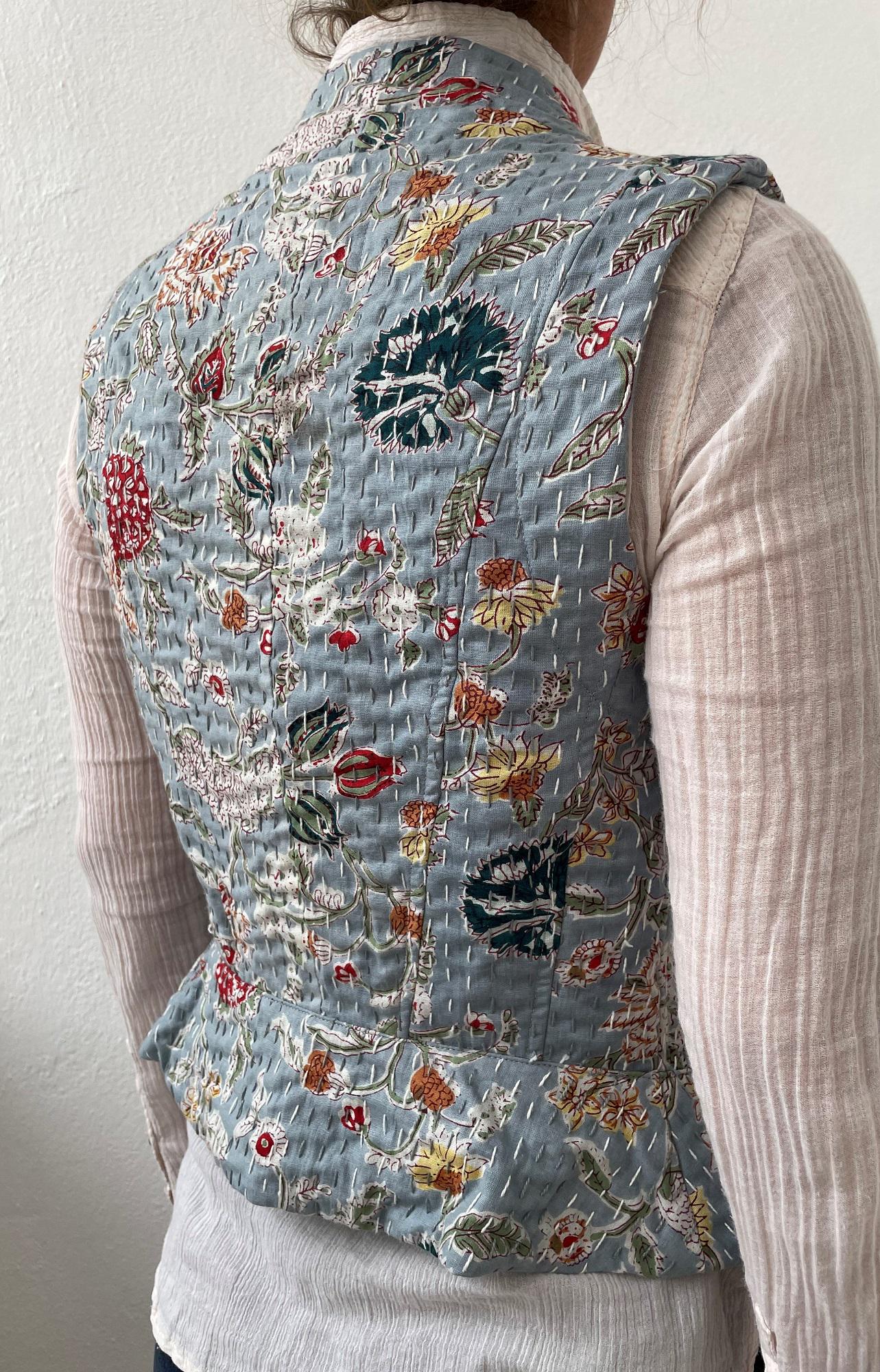 Boho Cotton Waistcoat – Corset Style Fitted Vest, Grey Floral Print, Brandenburg Closure Waistcoat, Chic Artisan Women’s Top