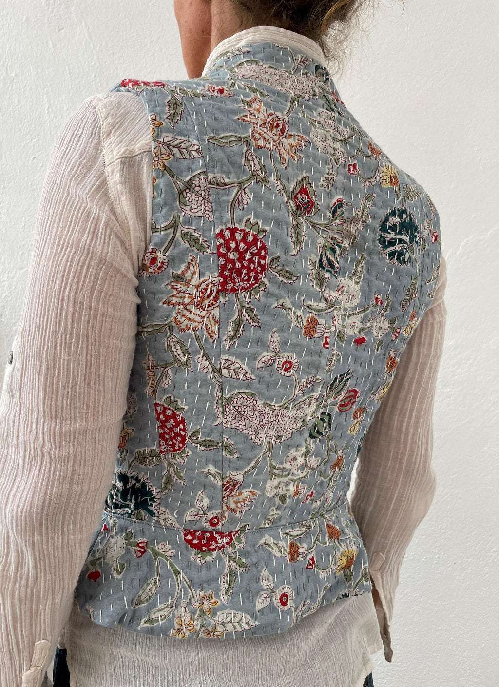 Boho Cotton Waistcoat – Corset Style Fitted Vest, Grey Floral Print, Brandenburg Closure Waistcoat, Chic Artisan Women’s Top