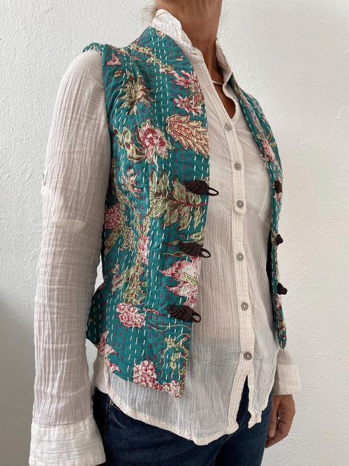 waistcoat in cotton not quilted,teal color and pink hydrangea print,boheme chic style,fitted jacket,limited series,corset shape
