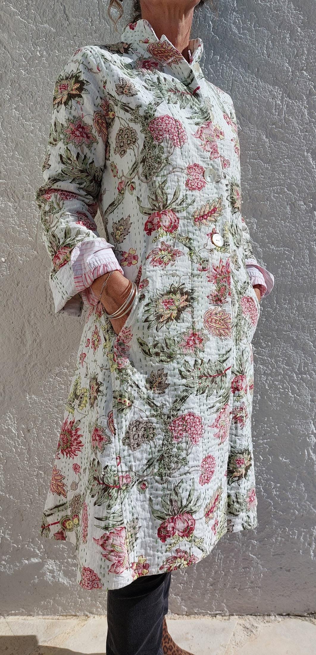 frock coat in cotton not quilted,off white color,floral pattern,pink hydrangea print,shell buttons,boheme and chic outfit, hand embroidery