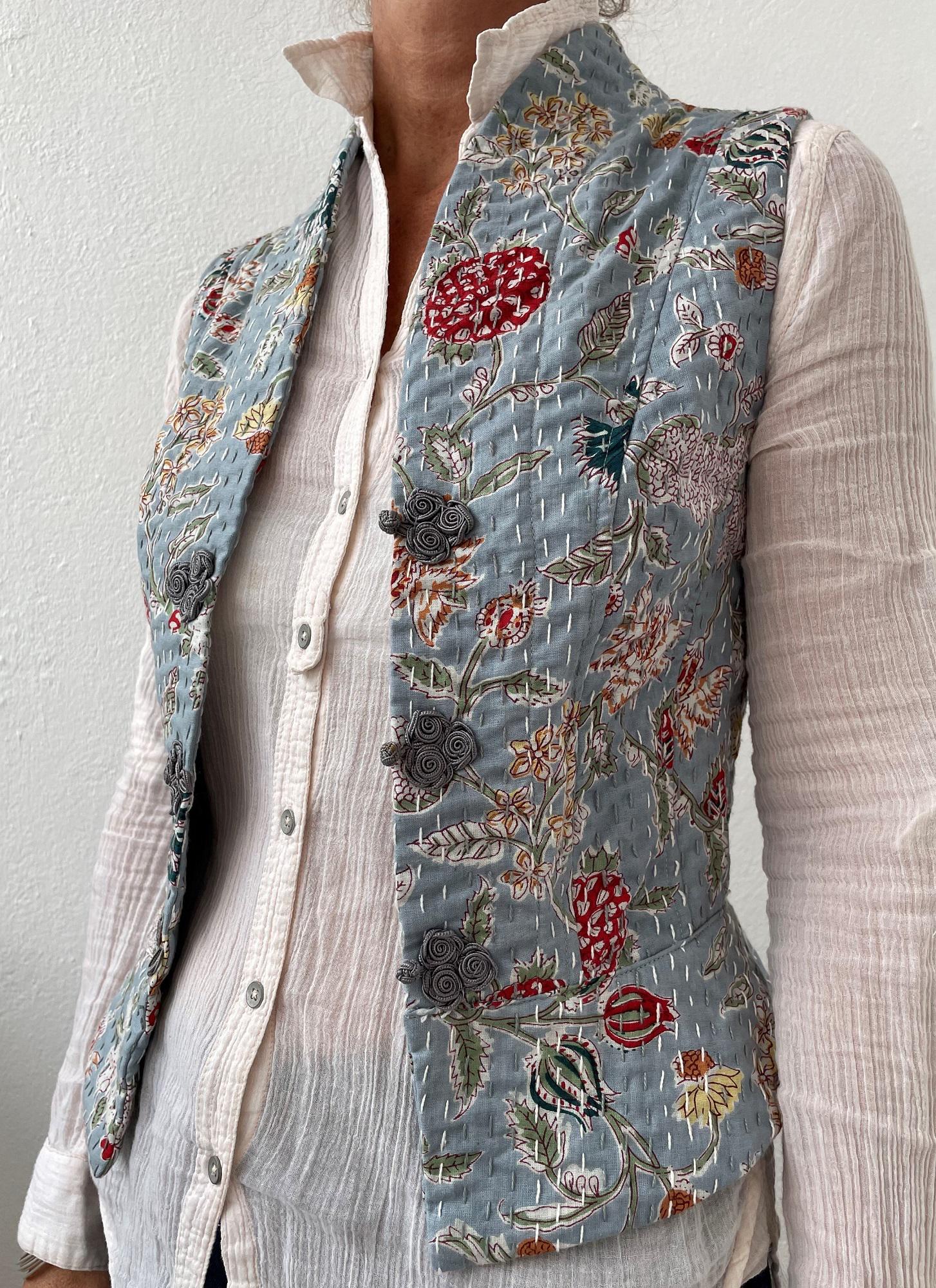 Boho Cotton Waistcoat – Corset Style Fitted Vest, Grey Floral Print, Brandenburg Closure Waistcoat, Chic Artisan Women’s Top