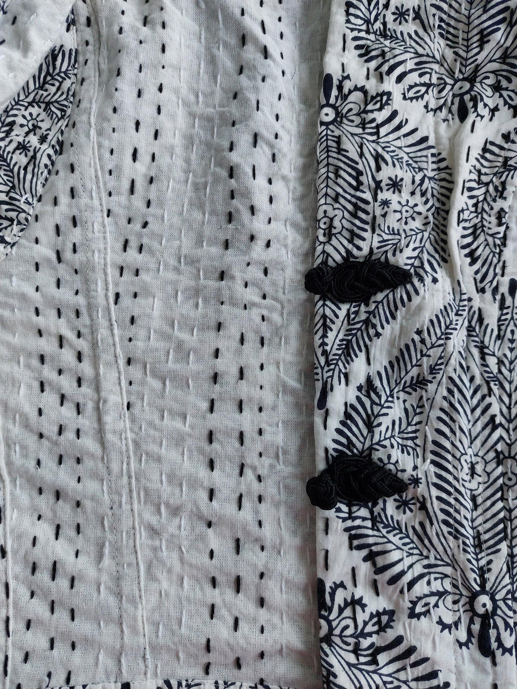 corset shape waistcoat in cotton,in the shades of black & white,diamond pattern,black brandeburg,fitted shape,hippie chic outfit