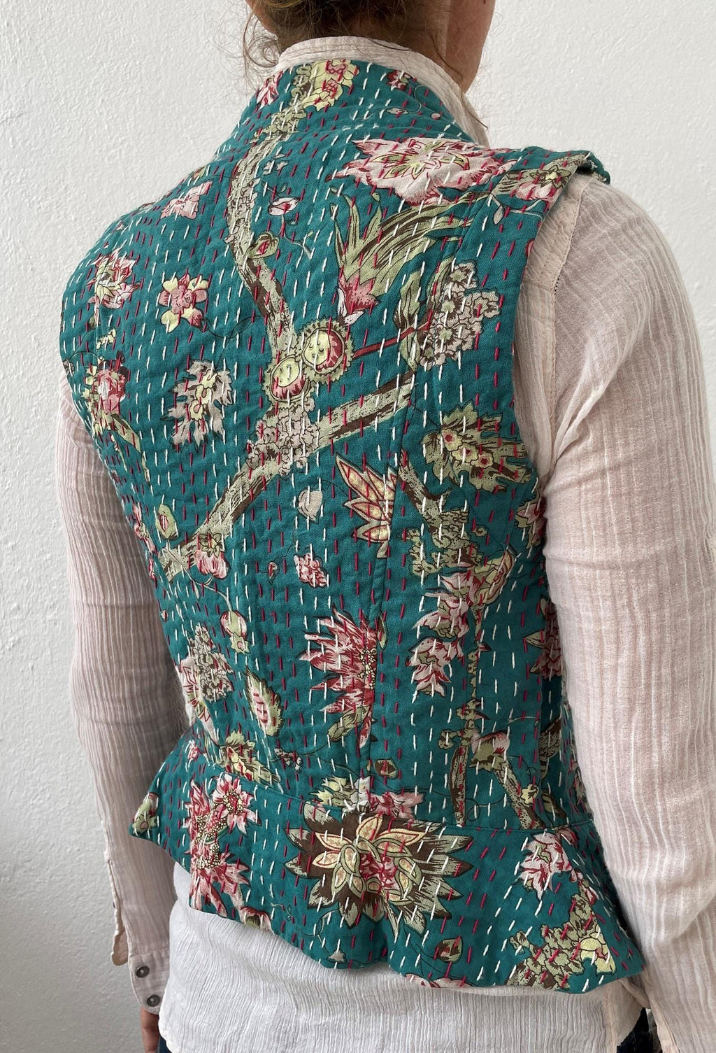 waistcoat in cotton not quilted,teal color and pink hydrangea print,boheme chic style,fitted jacket,limited series,corset shape