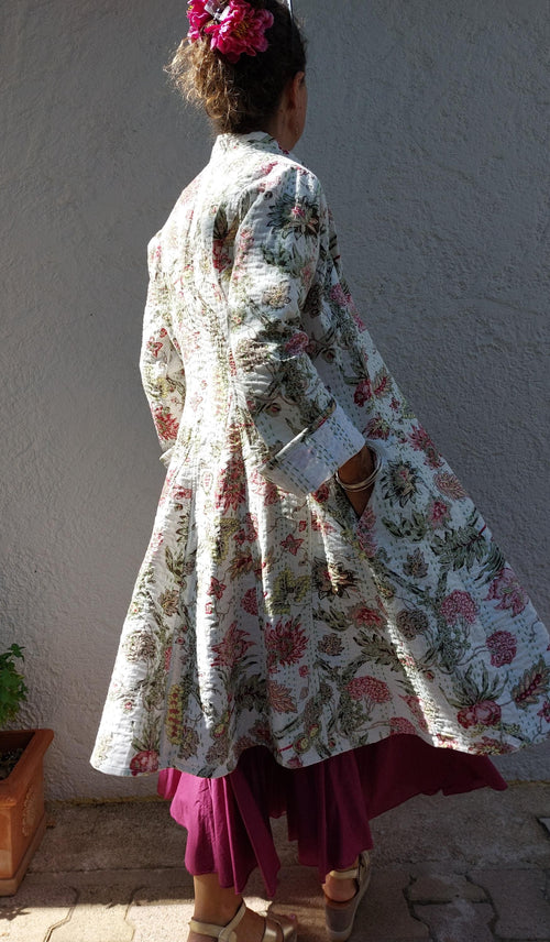 frock coat in cotton not quilted,off white color,floral pattern,pink hydrangea print,shell buttons,boheme and chic outfit, hand embroidery