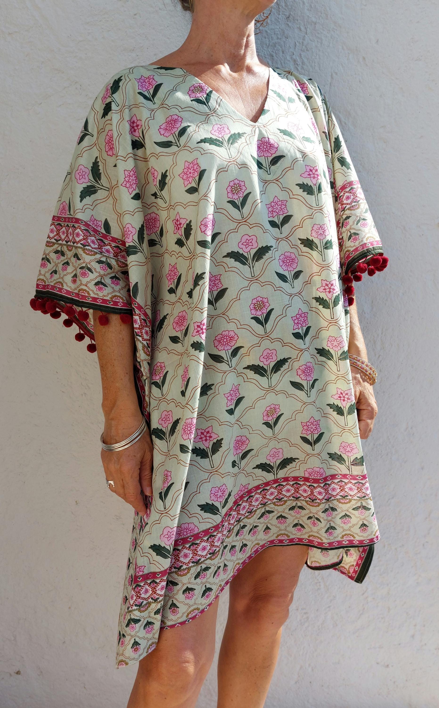 short kaftan in soft cotton, beach outfit,boho chic summer wear,pool party cover-up,hippie chic poncho,V neckline,finishing pompons.