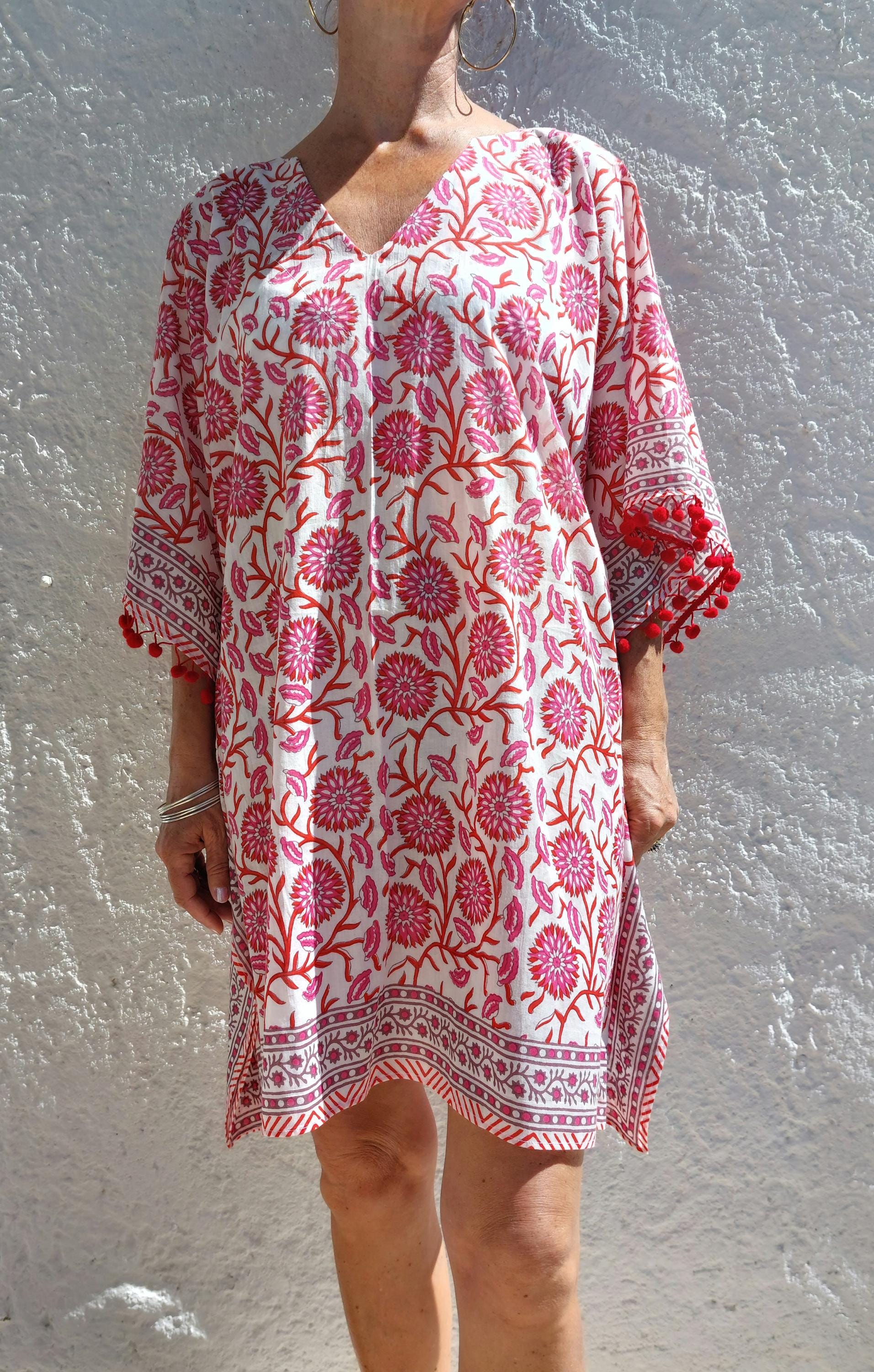 short kaftan in soft cotton, beach outfit,boho chic summer wear,pool party cover-up,hippie chic poncho,V neckline,finishing pompons.