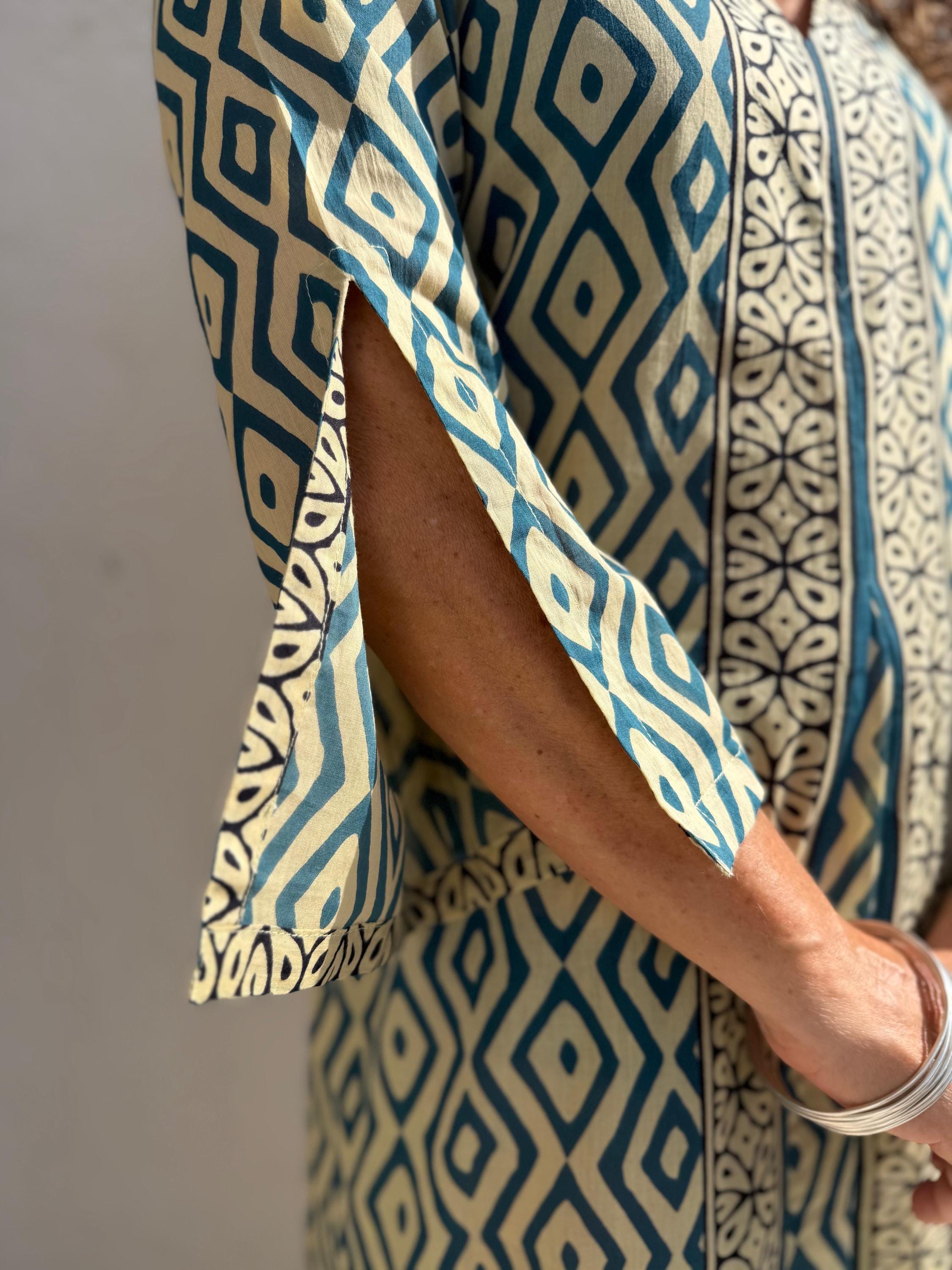 long kaftan in soft cotton,beige color,geometric blue pattern,summer outfit,flared shape,beach party dress