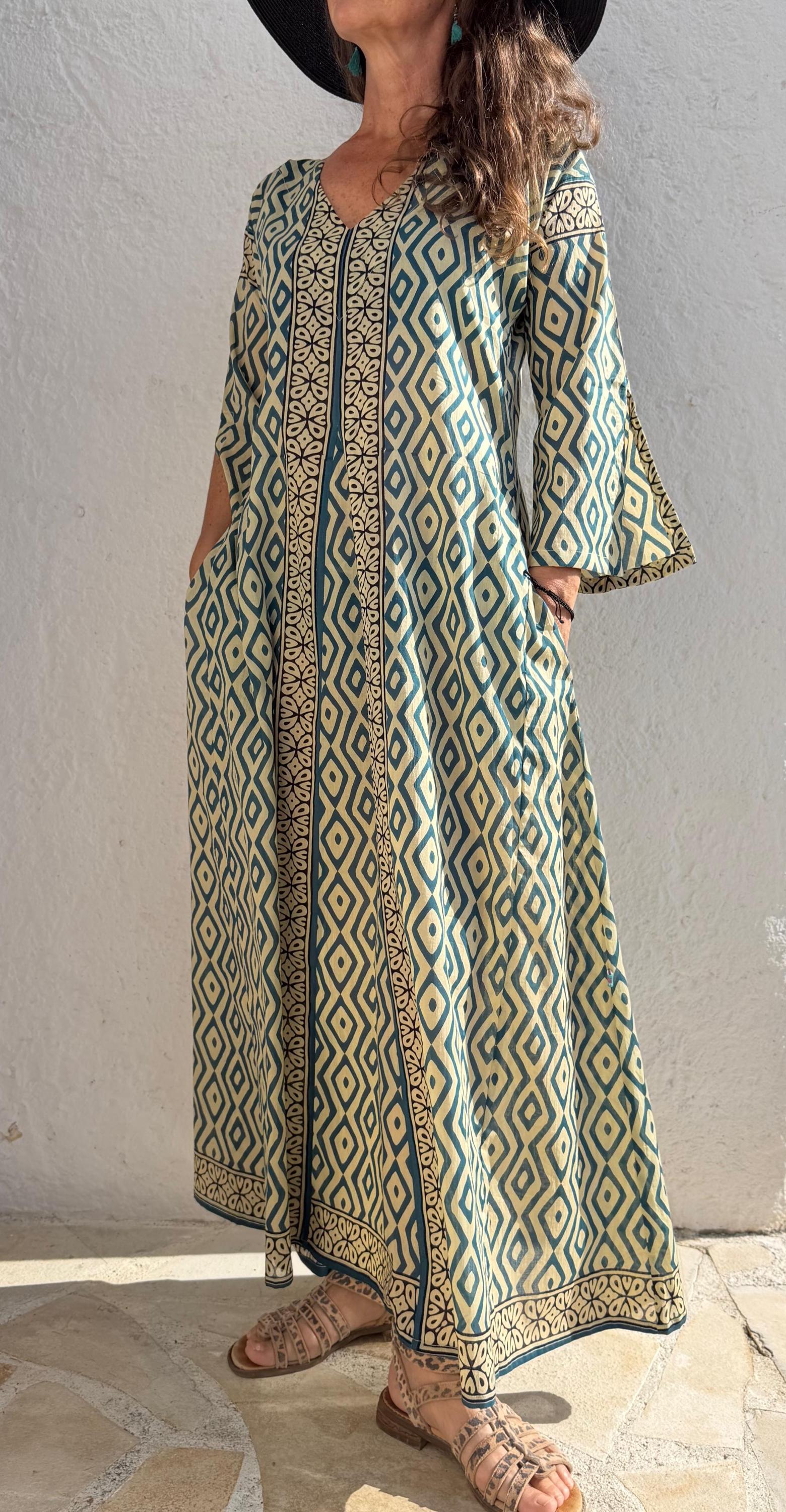 long kaftan in soft cotton,beige color,geometric blue pattern,summer outfit,flared shape,beach party dress