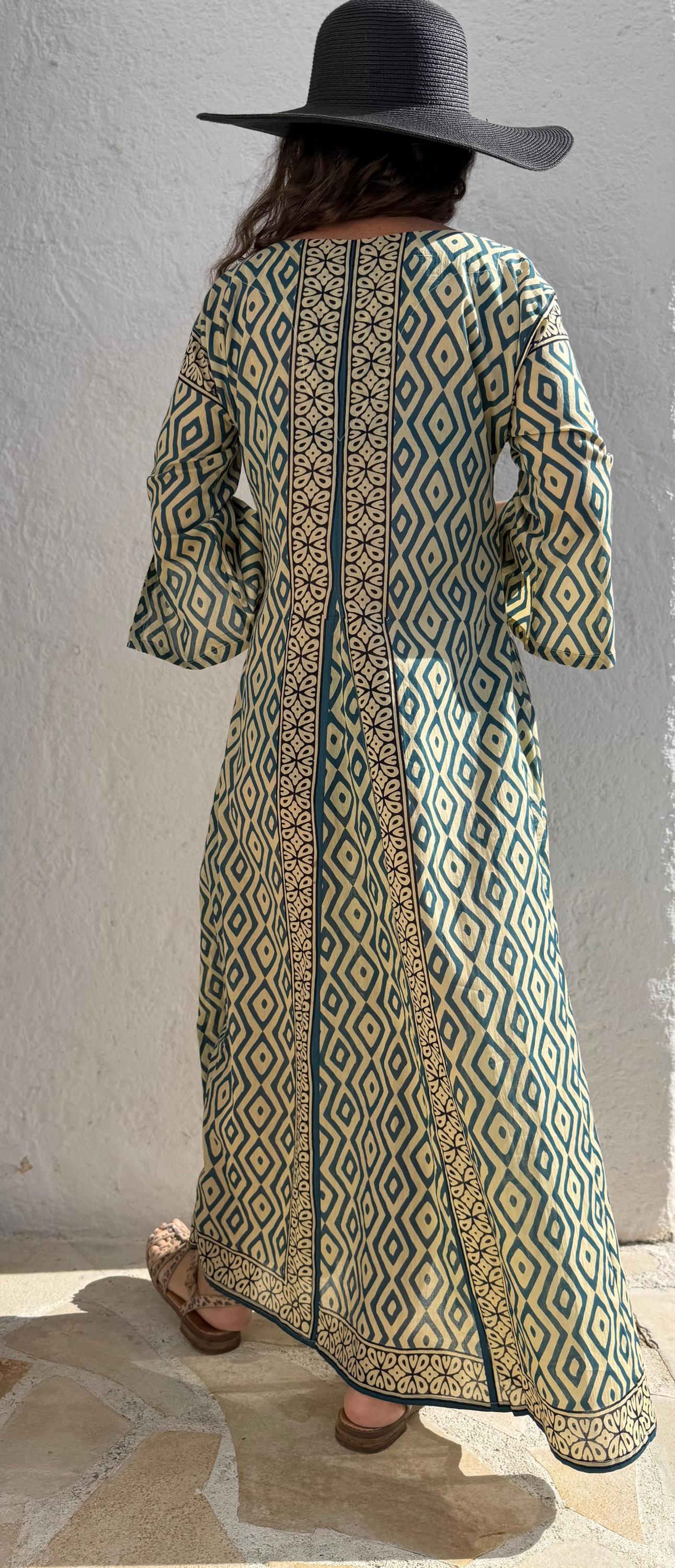 long kaftan in soft cotton,beige color,geometric blue pattern,summer outfit,flared shape,beach party dress