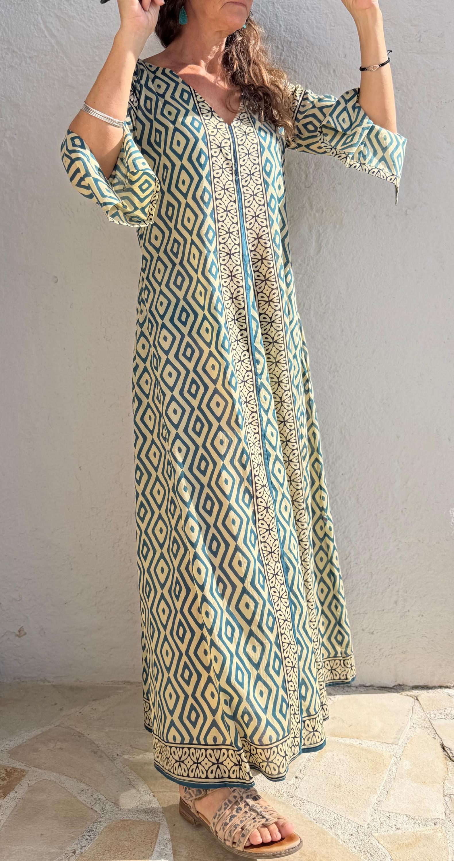 long kaftan in soft cotton,beige color,geometric blue pattern,summer outfit,flared shape,beach party dress