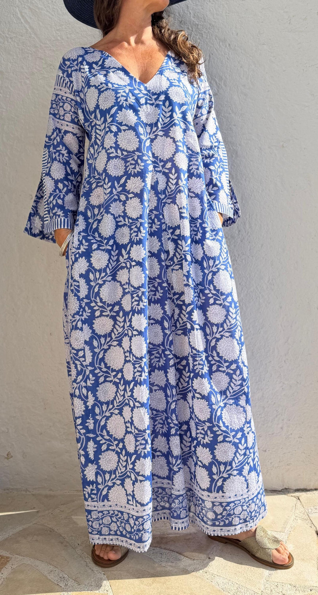 long kaftan in soft cotton,navy blue color,white flowers,summer boho chic dress,beach wear,flared sleeves