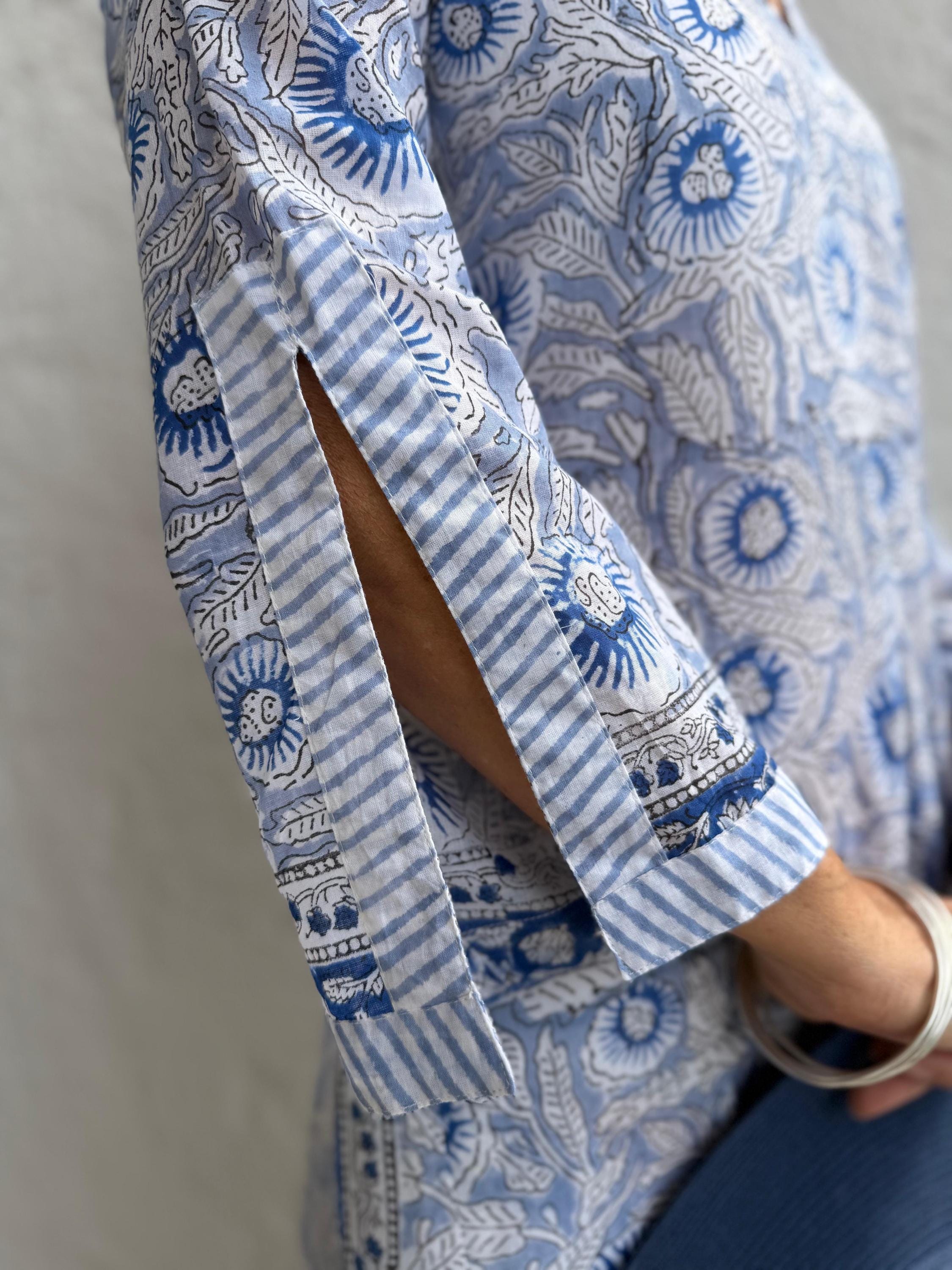 long kaftan in soft cotton,in the shade of blue,floral pattern,summer outfit,flared shape,beach party dress