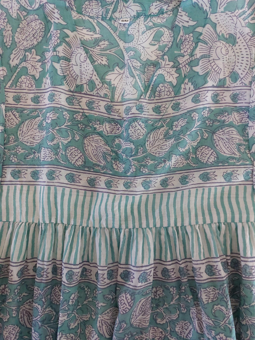Soft Green Floral Kaftan Dress, Oversized Cotton Maxi Dress, Maternity Friendly Summer Outfit, Breathable Resort Wear, Bohemian Beach Style.
