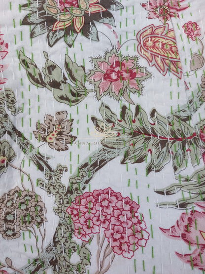 Veste redingote en coton blanc et rose fleuri