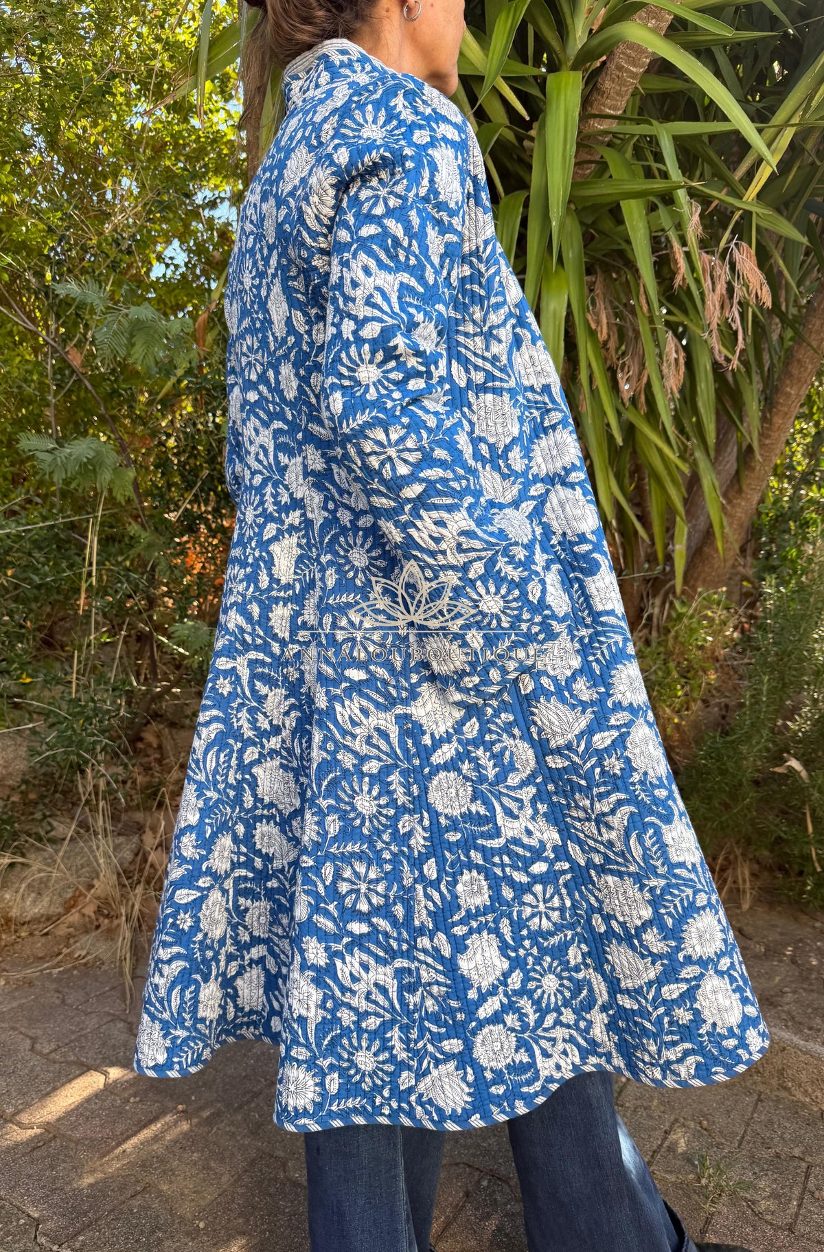 Manteau redingote matelassé bleu fleuri